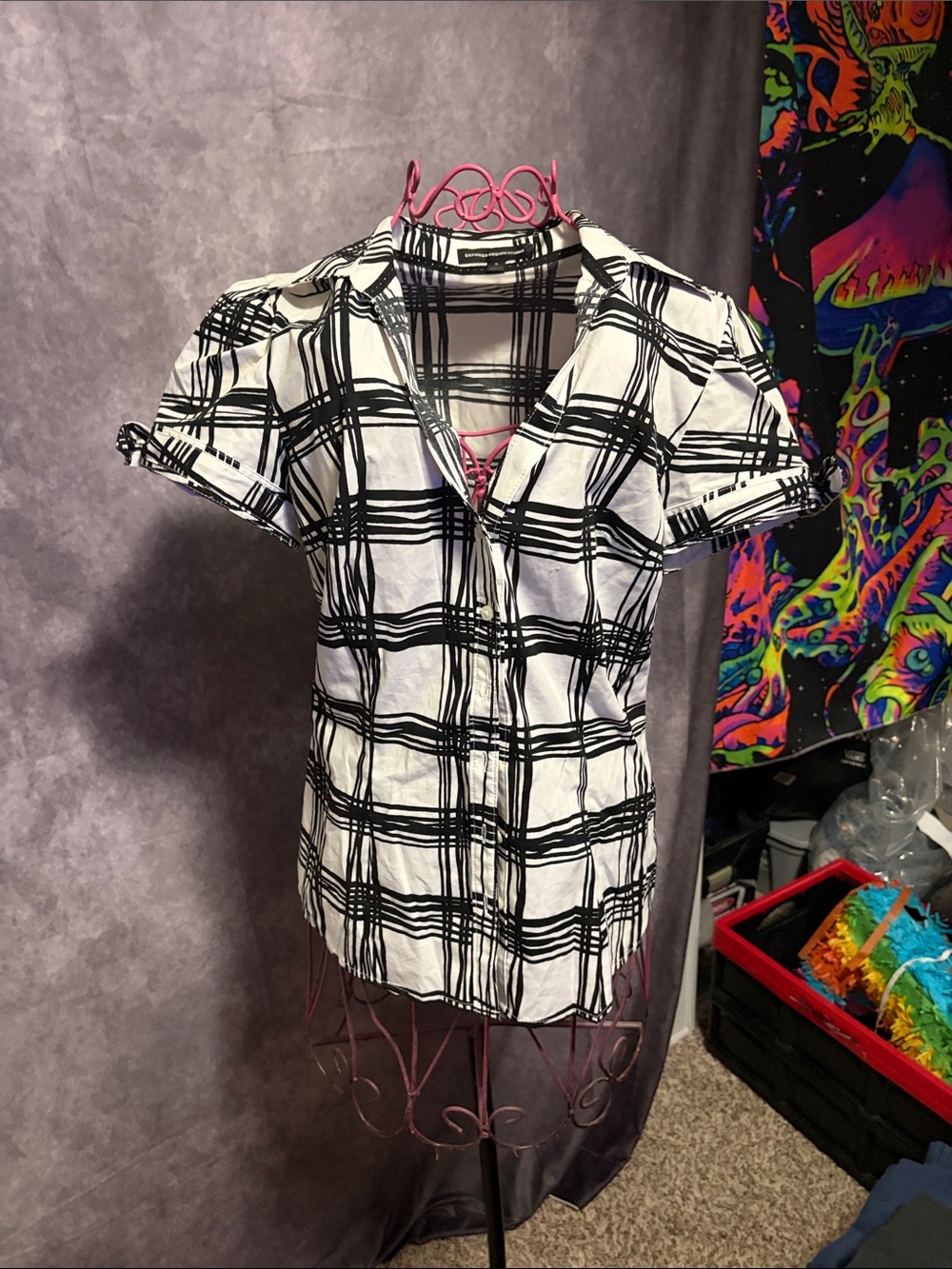 Express Black & White Plaid Short Sleeve Button-Down Shirt